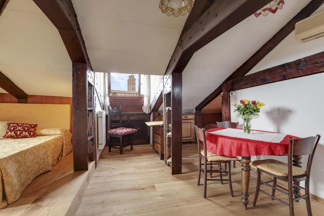 Apartmán Ca' Badoer Attic Benátky Exteriér fotografie